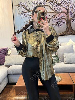 Blusa Metalica Dorada Cuello Negro