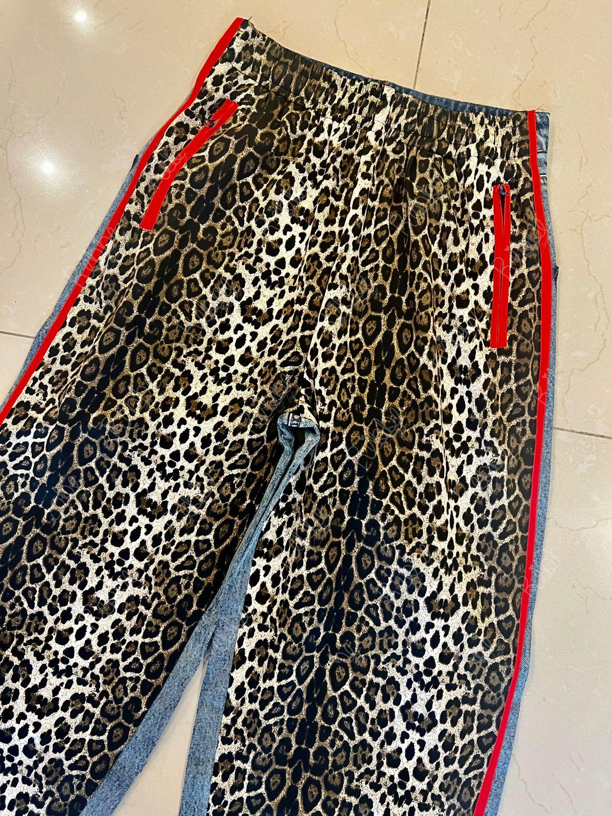 Pantalon Print Lineas Rojas - Imagen 2
