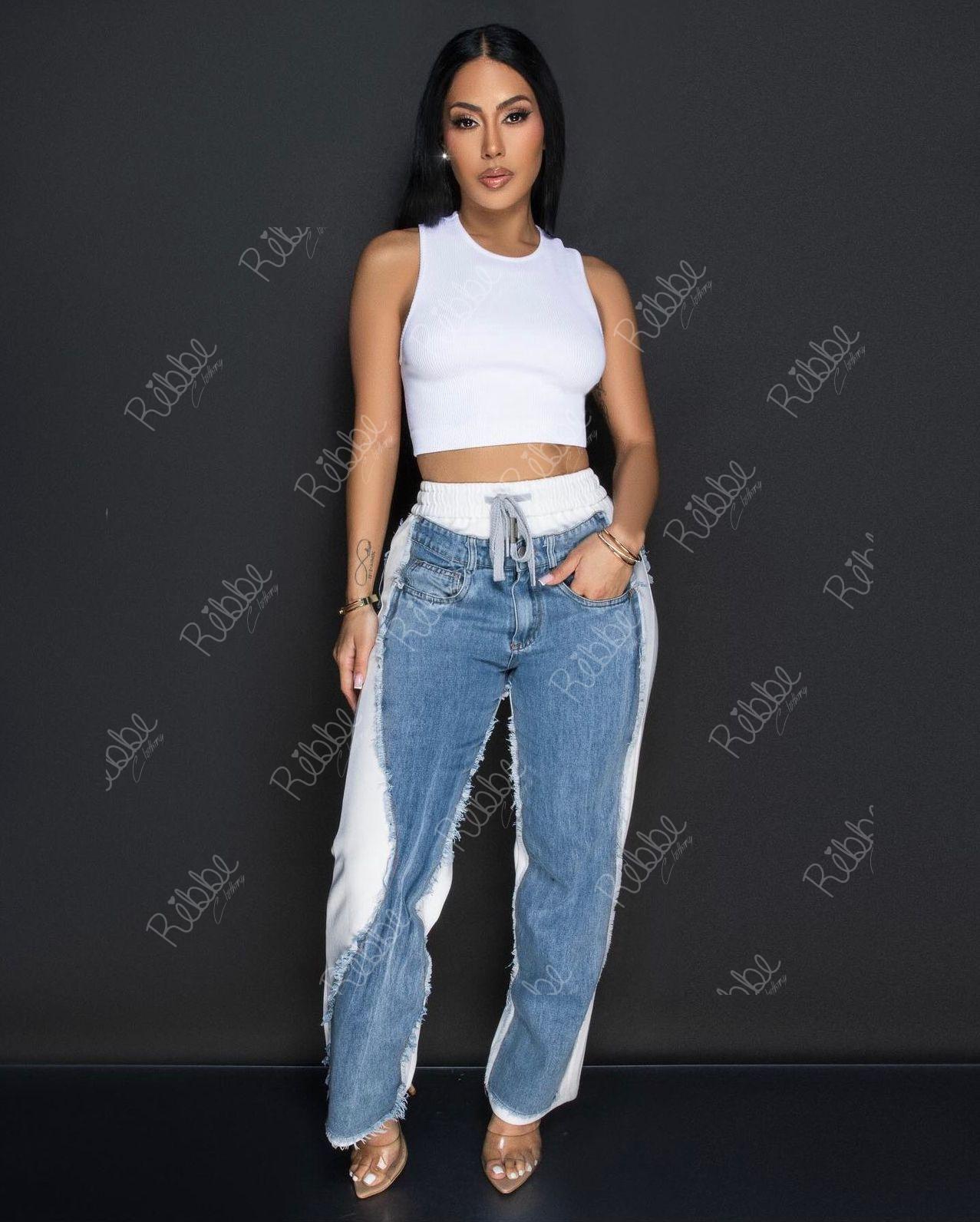 Pantalón Blanco Con Denim