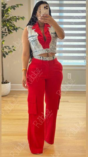 Set rojo con denim
