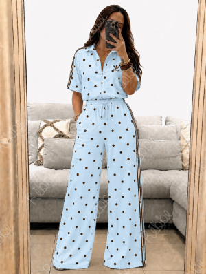 Set ad celeste con café